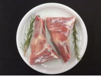 cabrit - bra d`espatlla 2 unitats per safata de 0.550-0.600 kg.